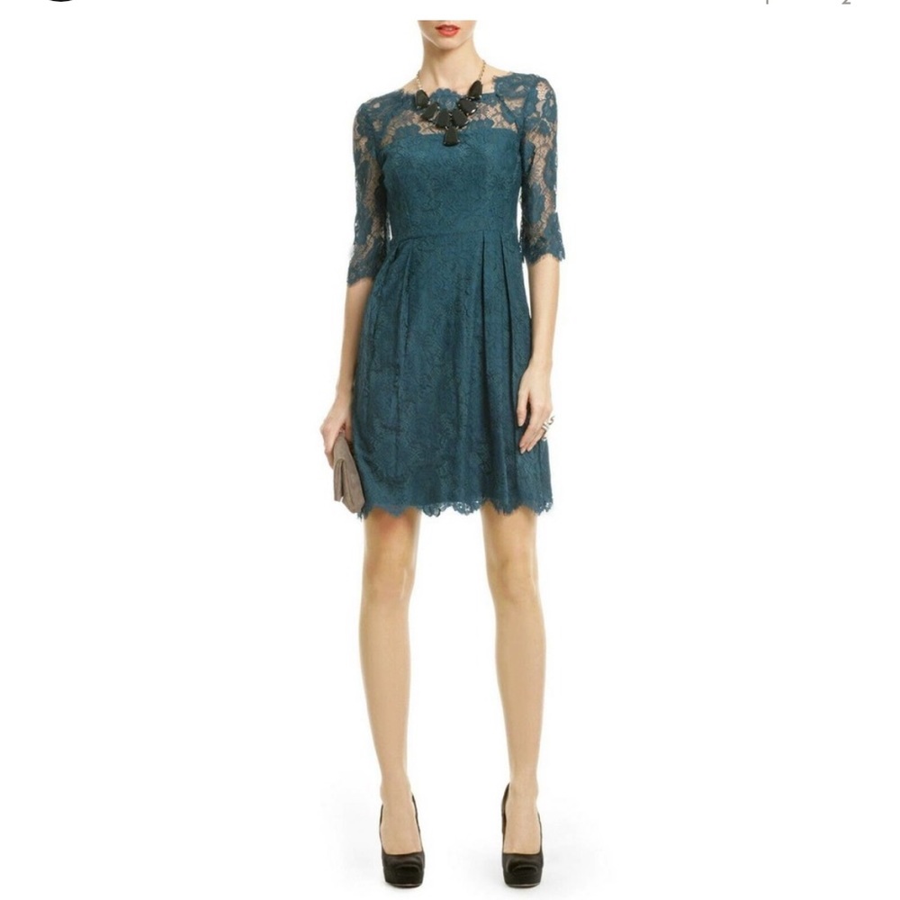 💚LIKE NEW Milly “Sophia lace shift dress” Boat neck 3/4 slv
